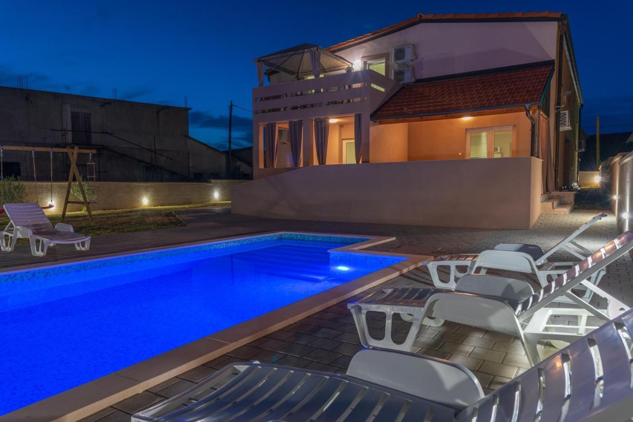 Apartmani Krzak Nin Esterno foto