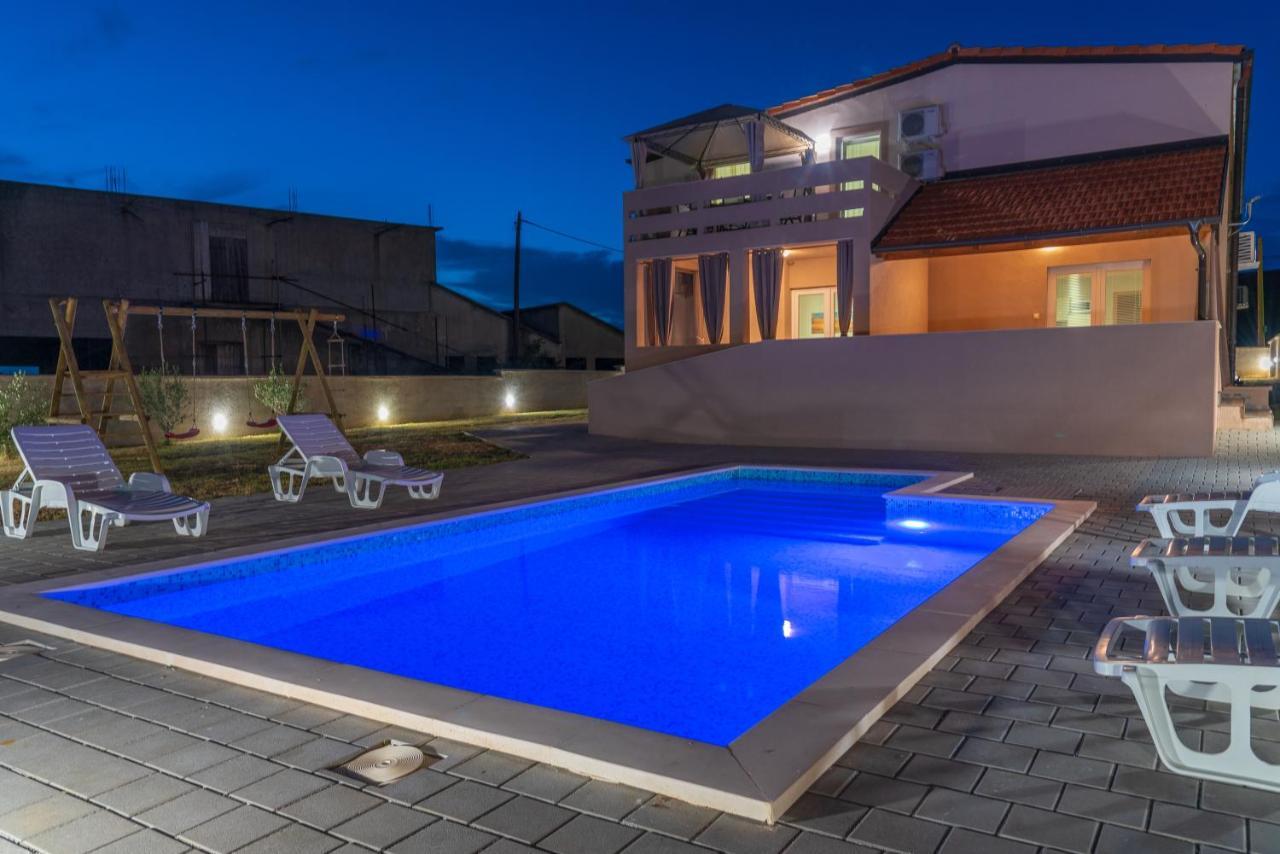 Apartmani Krzak Nin Esterno foto