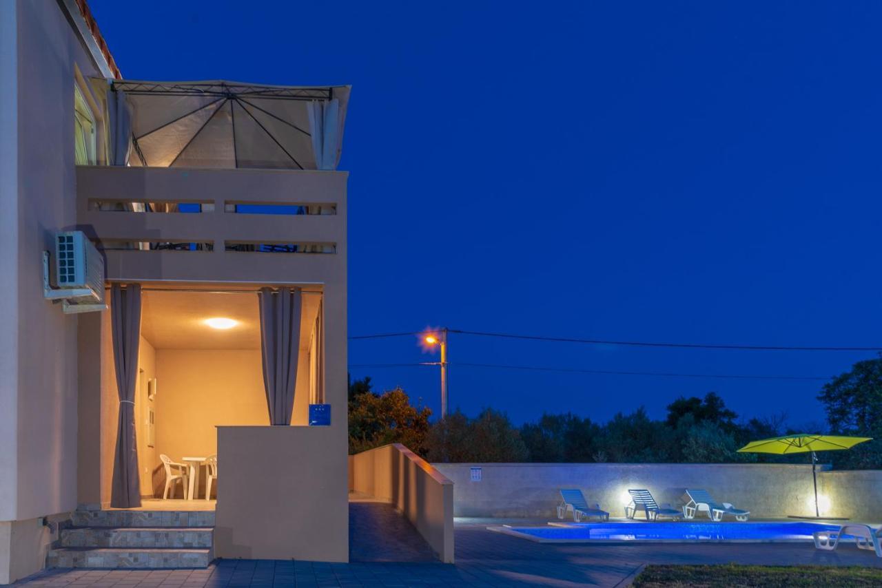 Apartmani Krzak Nin Esterno foto