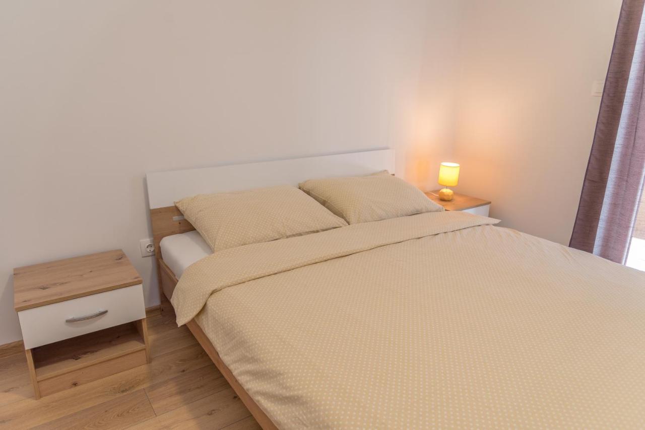 Apartmani Krzak Nin Esterno foto