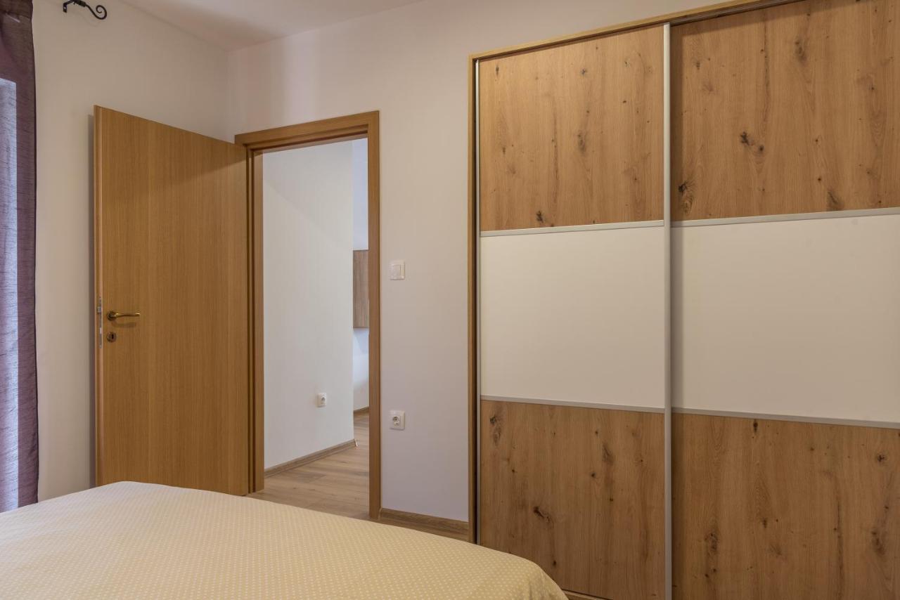 Apartmani Krzak Nin Esterno foto