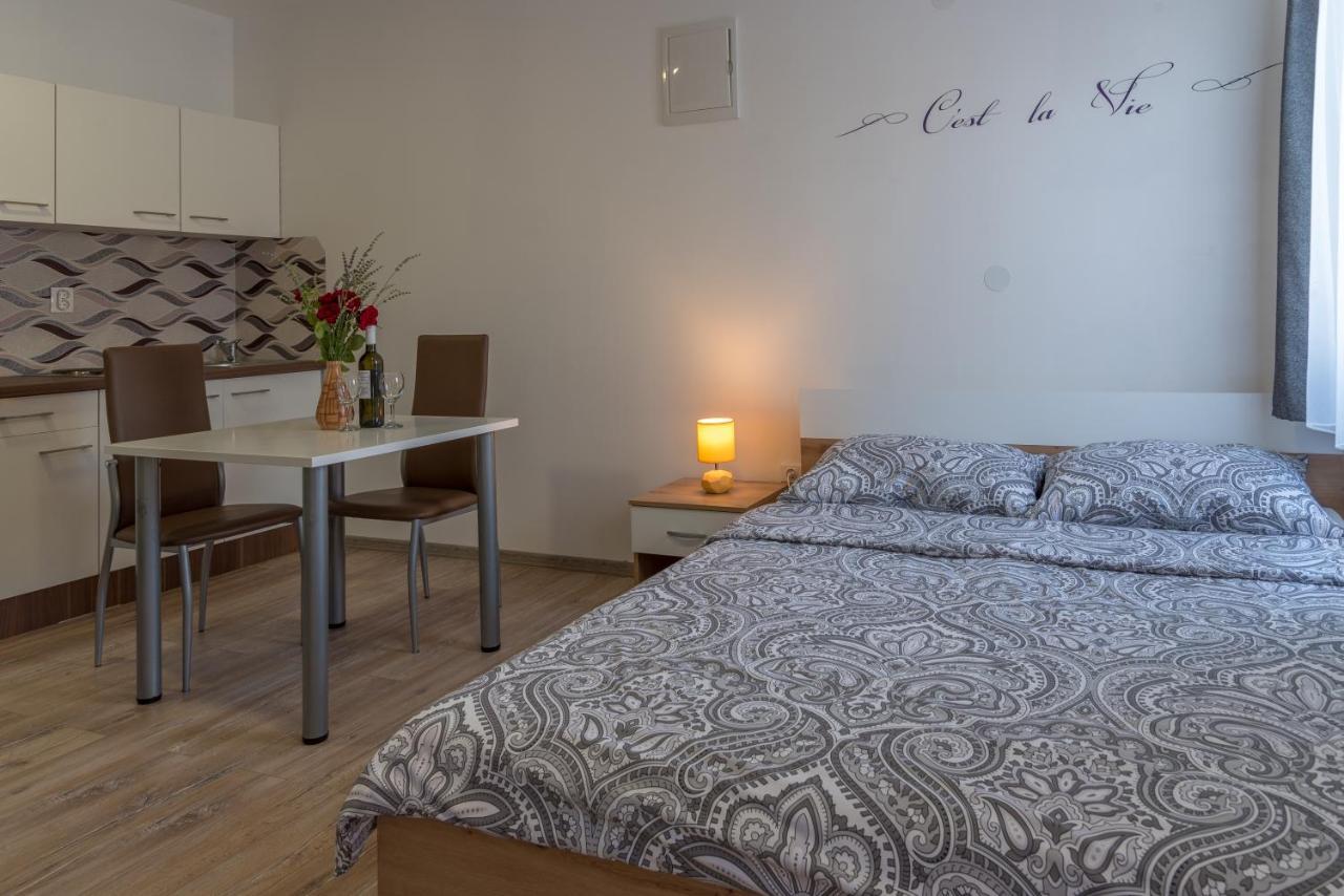 Apartmani Krzak Nin Esterno foto