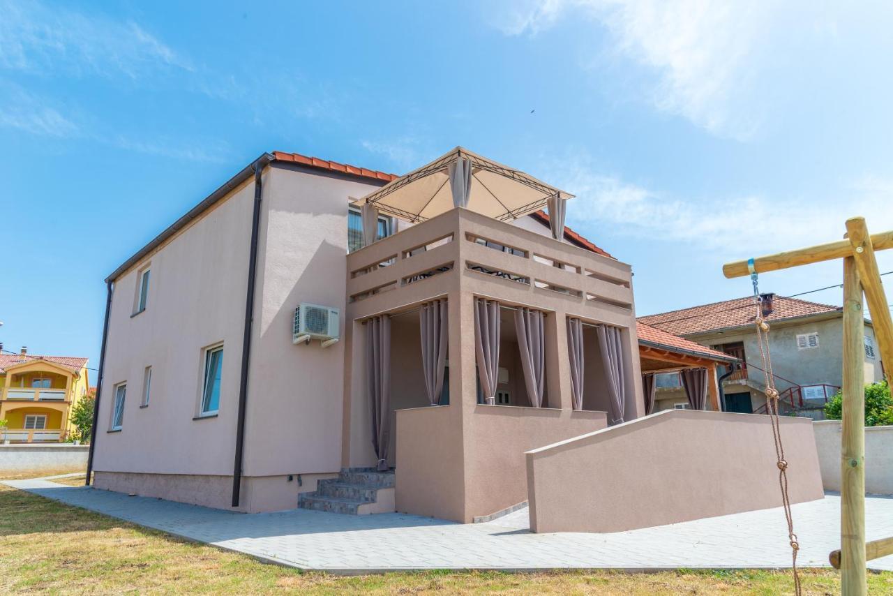 Apartmani Krzak Nin Esterno foto