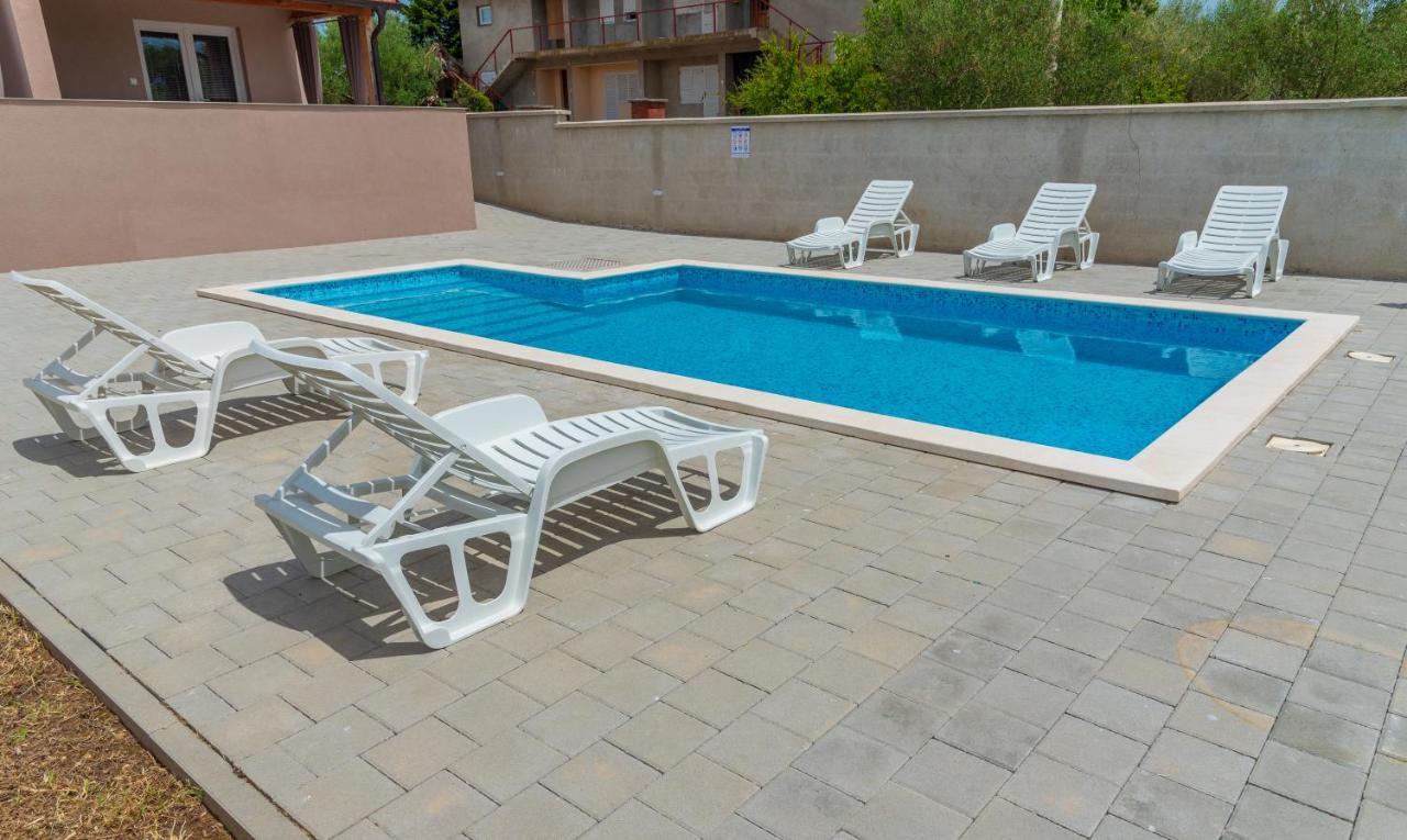 Apartmani Krzak Nin Esterno foto
