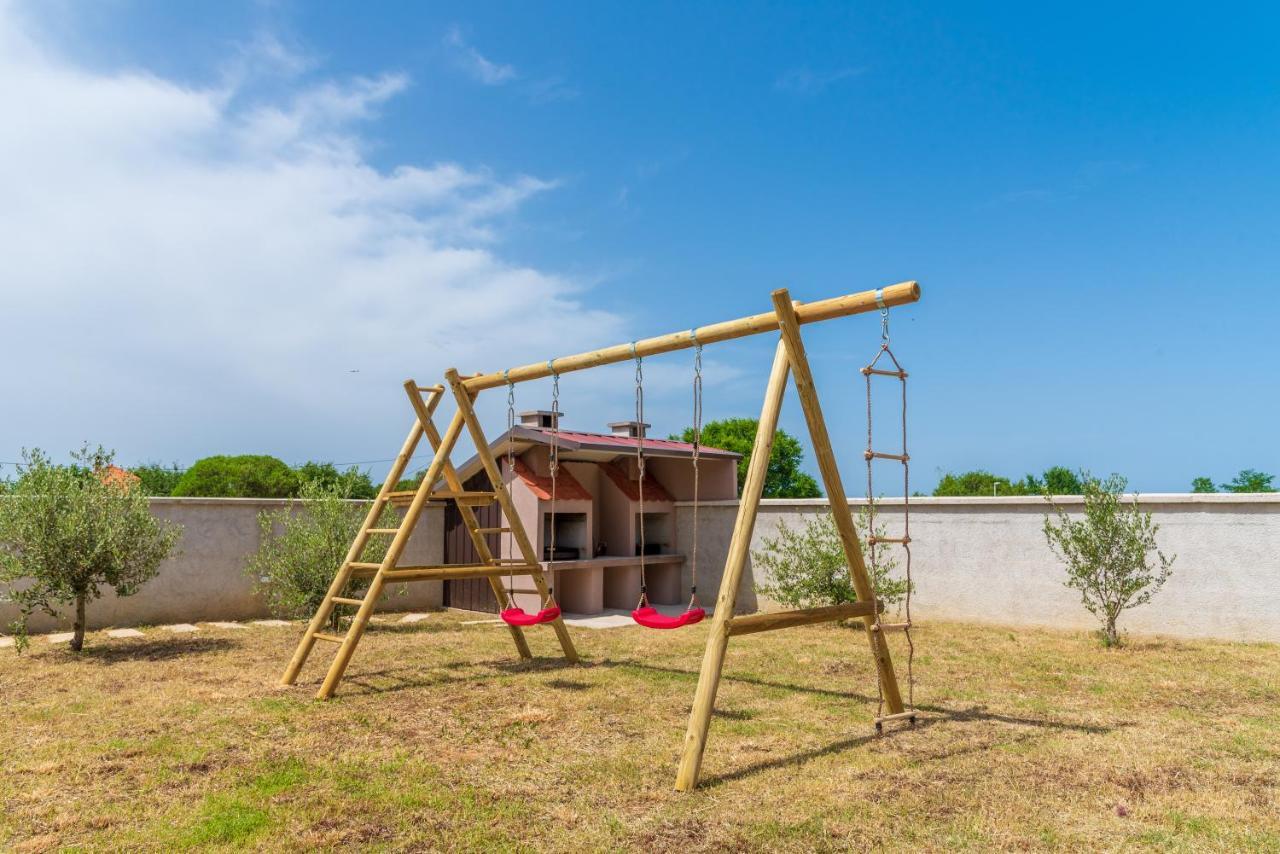 Apartmani Krzak Nin Esterno foto