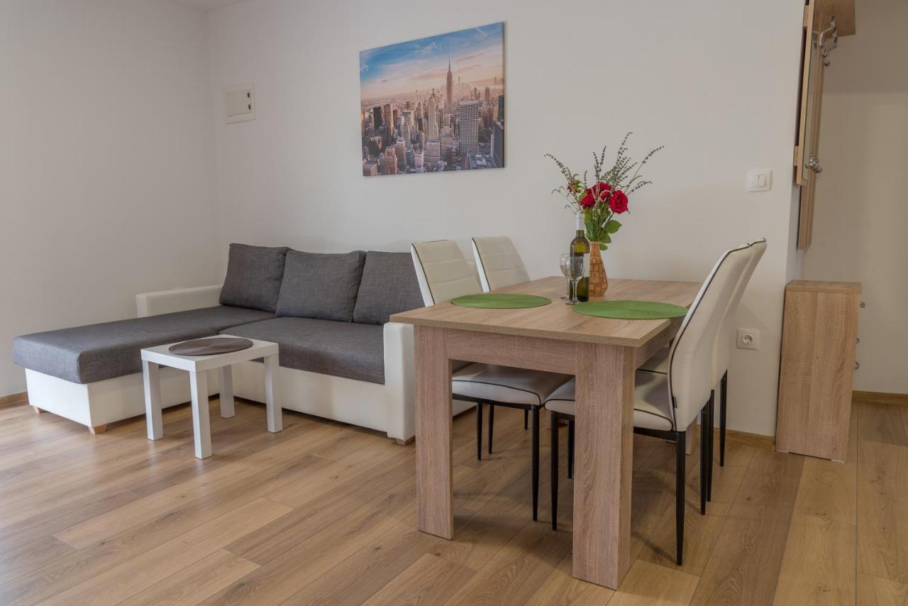 Apartmani Krzak Nin Esterno foto