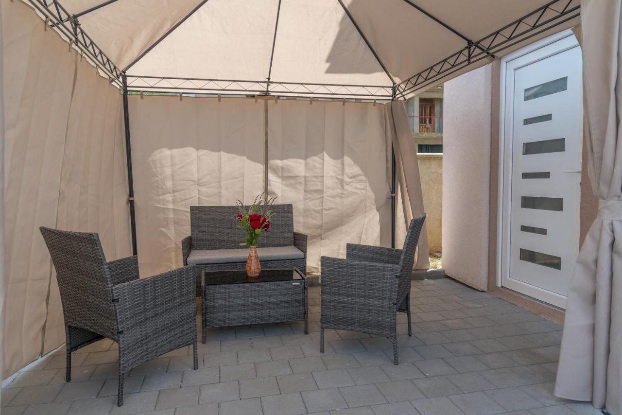 Apartmani Krzak Nin Esterno foto