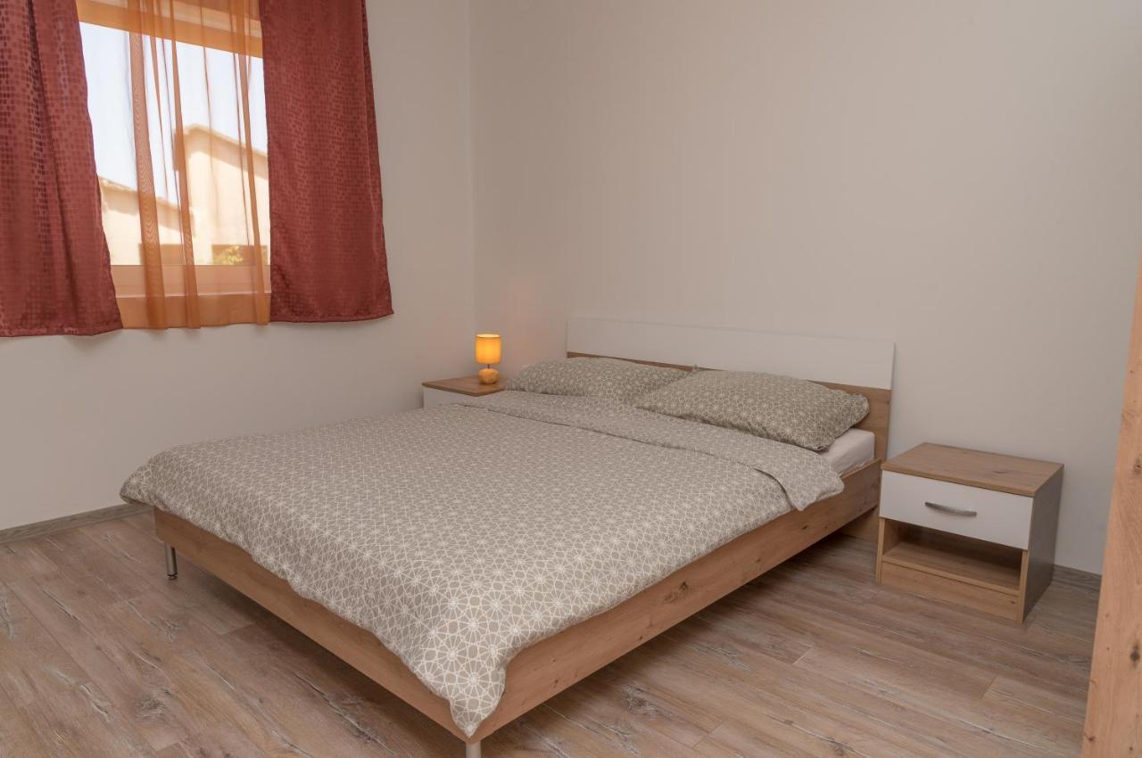 Apartmani Krzak Nin Esterno foto