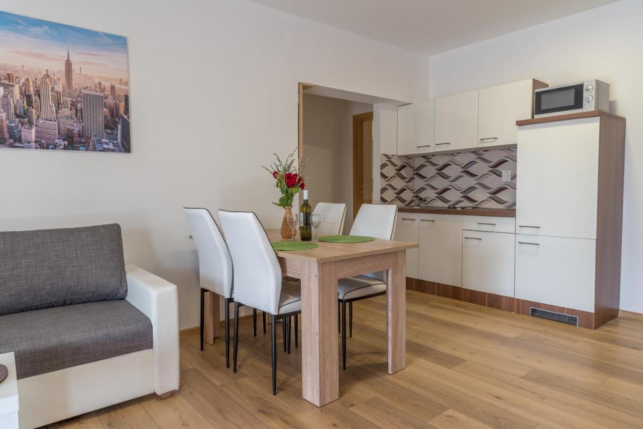 Apartmani Krzak Nin Esterno foto