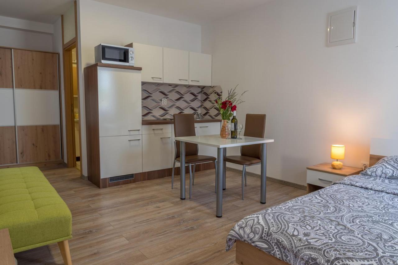 Apartmani Krzak Nin Esterno foto